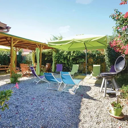 Casa vacanze 3 Bedroom Gorgeous In Cervione