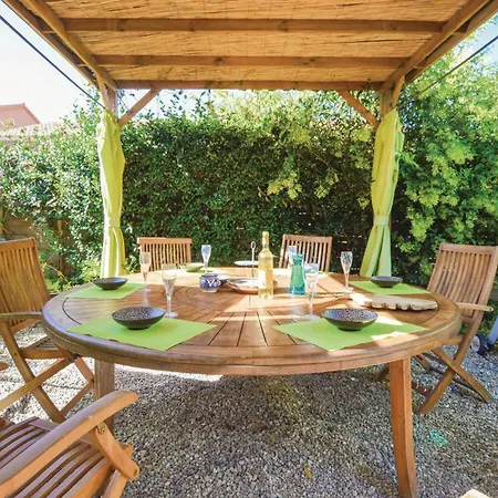 3 Bedroom Gorgeous In Cervione Cervione