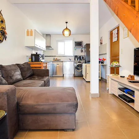 Casa vacanze 3 Bedroom Gorgeous In Cervione