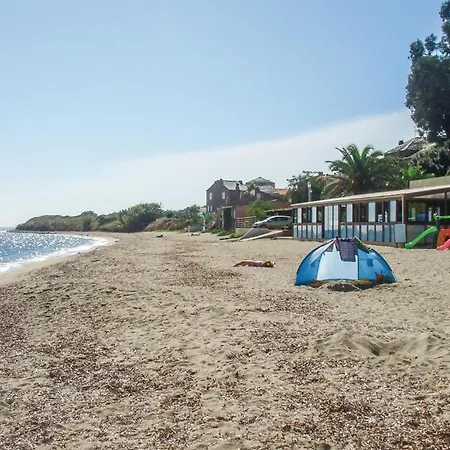 Сasa de vacaciones 3 Bedroom Gorgeous In Cervione *