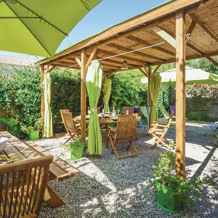 Сasa de vacaciones 3 Bedroom Gorgeous In Cervione Cervione