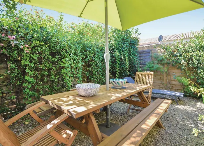 Vakantiehuis 3 Bedroom Gorgeous In